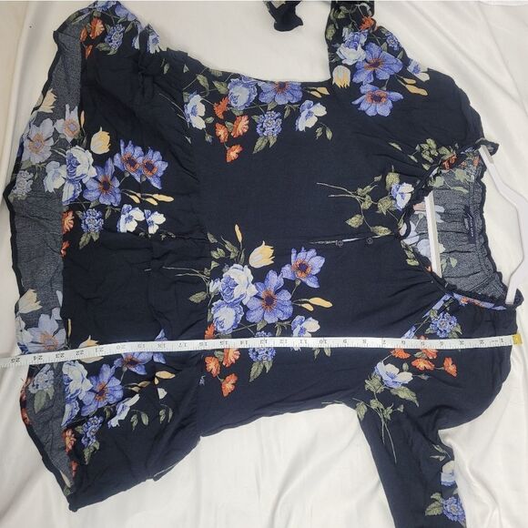 AMERICAN‎ EAGLE blouse black top floral peasant ruffle shirt XS - Picture 9 of 10